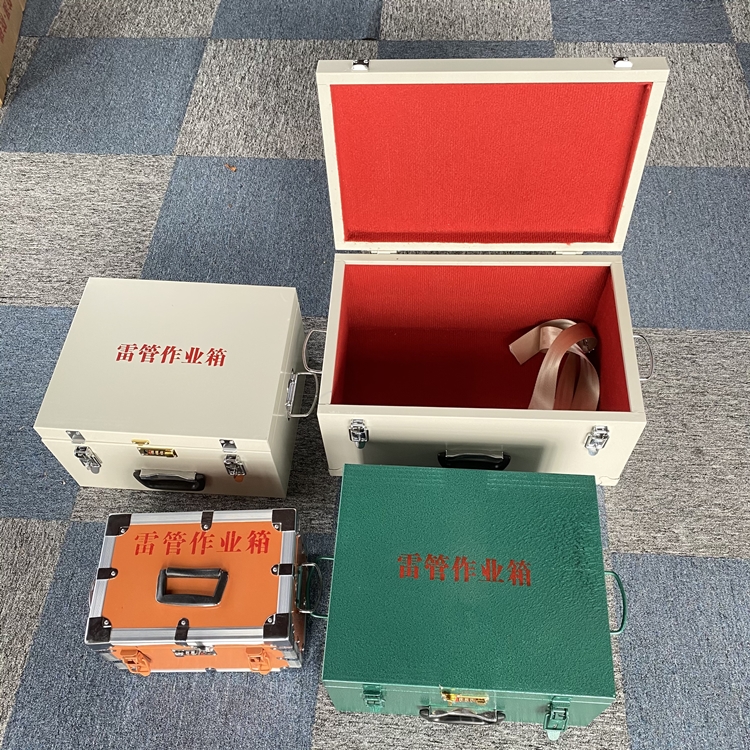 北屯爆破工程作业箱如何选择？玻璃钢与传统材质的全面对比